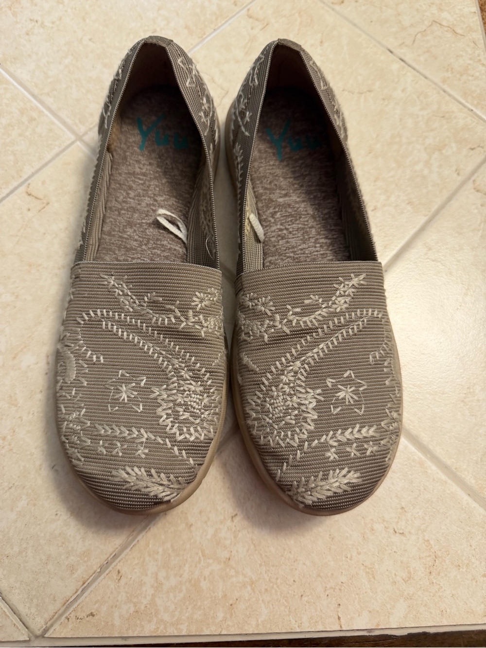 Yuu Taupe Embroidered Slip-On Flats